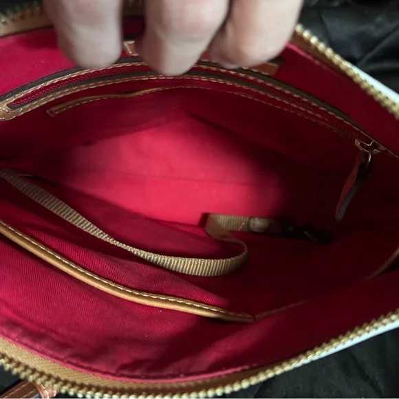 Preloved Dooney & Bourke Tan and Cream Crossbody Bag - Picture 6 of 8